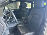 Certified 2025 Porsche Macan image 5