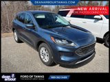Certified 2020 Ford Escape SE image 2