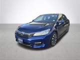 Used 2017 Honda Accord Touring image 2