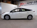 Used 2016 Toyota Prius Two image 2