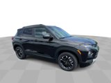 Used 2023 Chevrolet TrailBlazer LT image 2
