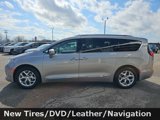Used 2017 Chrysler Pacifica Touring-L Plus w/ Tire & Wheel Group image 4
