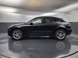 Certified 2021 Porsche Macan image 2