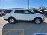Used 2016 Ford Explorer XLT w/ Equipment Group 202A image 4