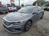 Used 2021 Volkswagen Passat 2.0T SE image 3