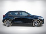 Used 2024 Nissan Kicks SV image 3