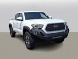 Used 2019 Toyota Tacoma TRD Off-Road image 2