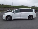 Used 2022 Chrysler Pacifica Touring-L w/ Uconnect Theater Family Group image 3