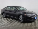Used 2019 Volkswagen Jetta SE image 2