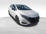 Used 2024 Nissan Versa SR image 2