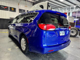 Used 2019 Chrysler Pacifica L image 3