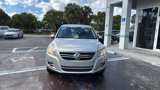 Used 2010 Volkswagen Tiguan SE image 5