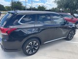 Used 2018 Mitsubishi Outlander SEL image 3