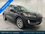 Used 2022 Ford Escape Titanium image 2