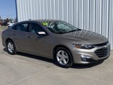 Used 2022 Chevrolet Malibu LT image 3