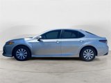 Used 2021 Toyota Camry LE image 2