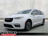 Used 2021 Chrysler Pacifica Limited w/ Uconnect Theater Family Group image 4