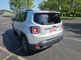Used 2017 Jeep Renegade Limited image 3