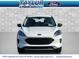 Used 2022 Ford Escape SE image 2
