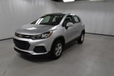 Used 2018 Chevrolet Trax LS image 2