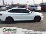 Used 2024 Volkswagen Jetta SE w/ Panoramic Sunroof Package image 6