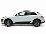 Used 2024 Porsche Macan image 2