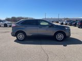 Used 2023 Ford Edge SEL image 2