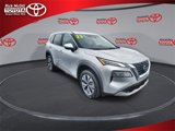 Used 2023 Nissan Rogue SV image 2