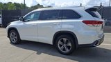 Used 2019 Toyota Highlander Limited Platinum image 2
