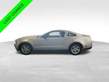 Used 2010 Ford Mustang Coupe image 3