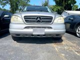 Used 2001 Mercedes-Benz ML 320 4MATIC image 2