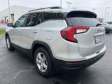 Used 2022 GMC Terrain SLE w/ Driver Convenience Package image 4