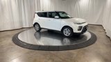 Certified 2022 Kia Soul LX image 3