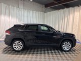 Certified 2020 Volkswagen Atlas Cross Sport SE w/ Panoramic Sunroof Package image 3
