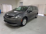Used 2022 Chrysler Voyager LX image 4