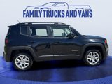 Used 2017 Jeep Renegade Latitude w/ Cold Weather Group image 6