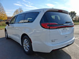 New 2024 Chrysler Pacifica Touring-L image 5