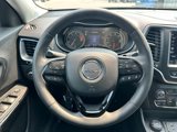 Used 2023 Jeep Cherokee Altitude Lux image 4