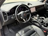 Used 2022 Porsche Cayenne Platinum Edition image 4