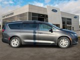Used 2018 Chrysler Pacifica Touring-L Plus w/ Tire & Wheel Group image 6