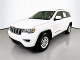 Used 2018 Jeep Grand Cherokee Laredo image 3