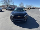 Used 2025 Chevrolet Trax LT w/ LT Convenience Package image 2