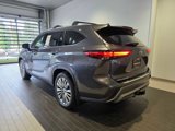Used 2022 Toyota Highlander Platinum image 3