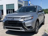Used 2020 Mitsubishi Outlander ES image 2
