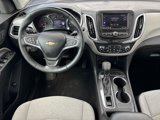 Used 2023 Chevrolet Equinox LT w/ Driver Convenience Package image 4