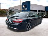 Used 2017 Honda Accord Sport image 5