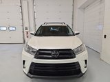 Used 2018 Toyota Highlander SE image 2