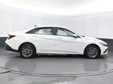 Used 2024 Hyundai Elantra SEL image 4