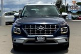 Used 2022 Hyundai Venue Limited image 3