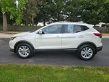 Used 2017 Nissan Rogue Sport SV w/ SV Premium Package image 3